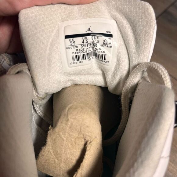 Nike Air Jordan 12 Retro Light Aqua (GS) Size 5Y‎ or Women’s 6.5 - Picture 7 of 7